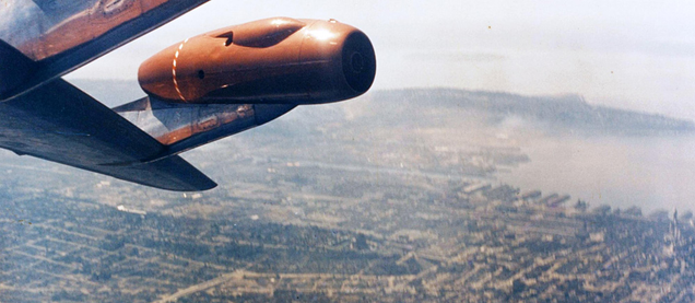 Tex Johnston rolls the Dash 80